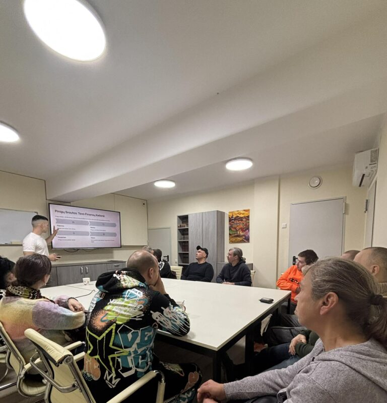 59740374-5525-498c-8d33-244d84eb94cf