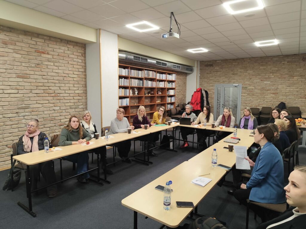 98319a56-0b46-42f5-966d-53b11c8cc2b1